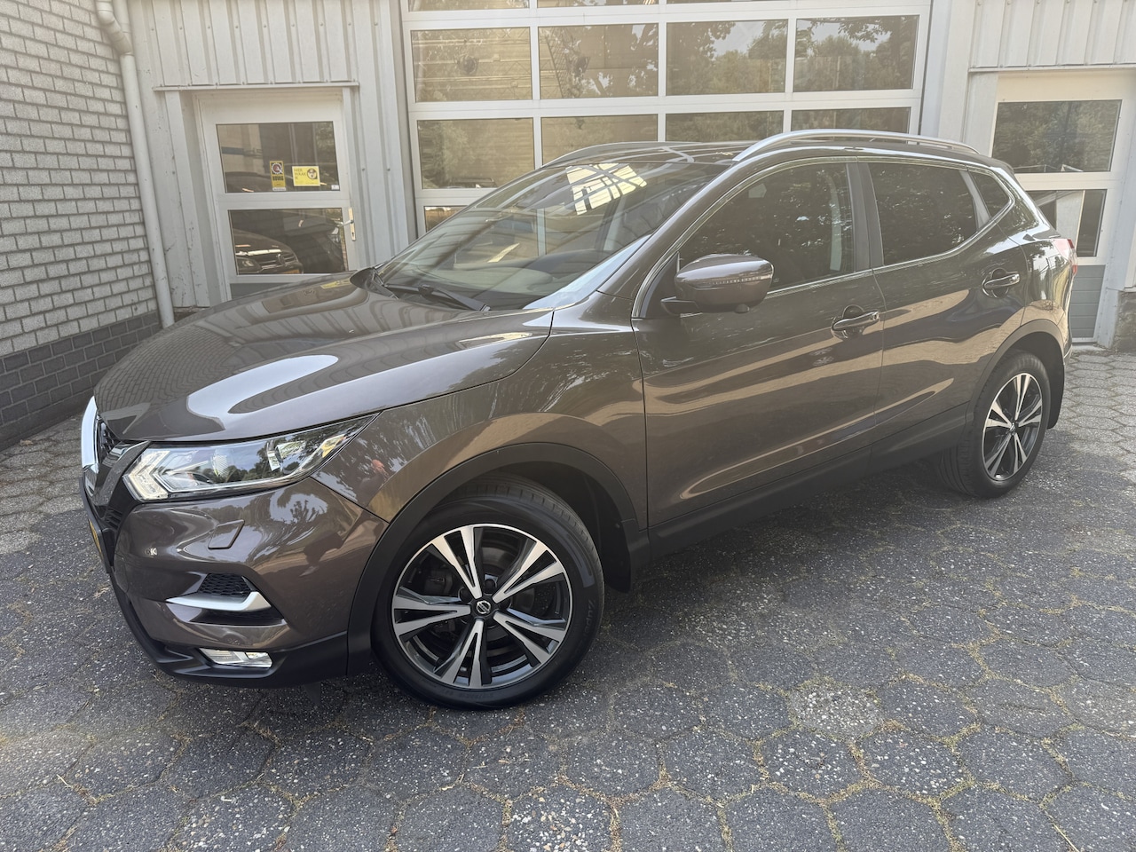 Nissan Qashqai - 1.3 DIG-T Tekna / Panoramadak - AutoWereld.nl