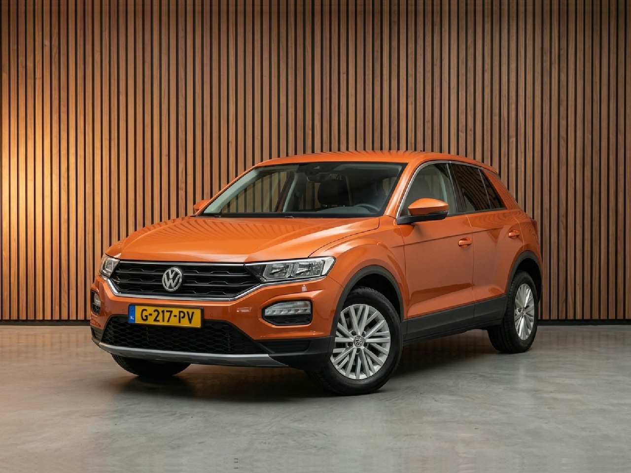 Volkswagen T-Roc - 1.0 TSI Sport app / acc / airco / stoelverwarming - AutoWereld.nl