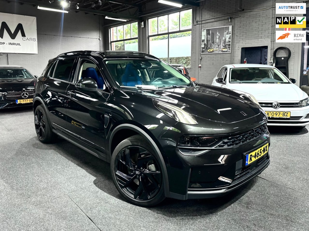 Lynk & Co 01 - 1.5 BLACK EDITION PANO -20 INCH VELGEN - 360° CAMERA - KEYLESS - MEMORY - ACC - FULL OPTIO - AutoWereld.nl
