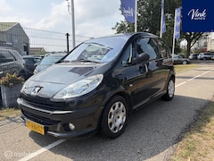 Peugeot 1007 - 1.4 Gentry