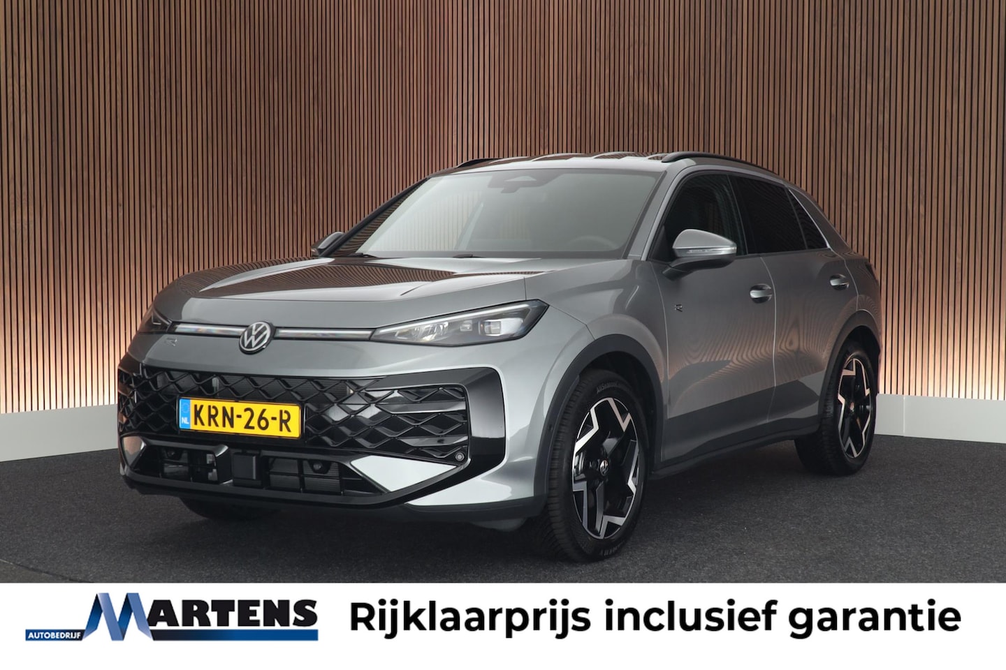 Volkswagen T-Roc - 1.5 eTsi 150pk DSG R-Line First Edition Trekhaak Camera Stoelverwarming Keyless Virtual Co - AutoWereld.nl