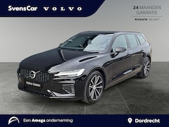 Volvo V60 - 2.0 T6 Plug-in hybrid AWD Plus Dark | Trekhaak | Verwarmde voorruit | Sportstoelen | 360 g