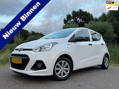 Hyundai i10 - 1.0i i-Motion | Climate Control | Nieuwe Koppeling | 2e Eigenaar | AUX/USB/12V | Origineel