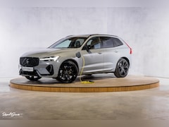 Volvo XC60 - 2.0 T8 Plug-in hybrid AWD Plus Black Edition Facelift | Zwenkbare trekhaak | Panorama dak