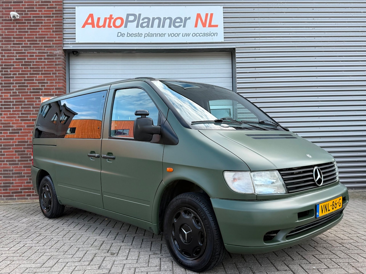 Mercedes-Benz Vito - 113 Benzine! Btw Vrij! Schuifdeur! 3-Zits! - AutoWereld.nl