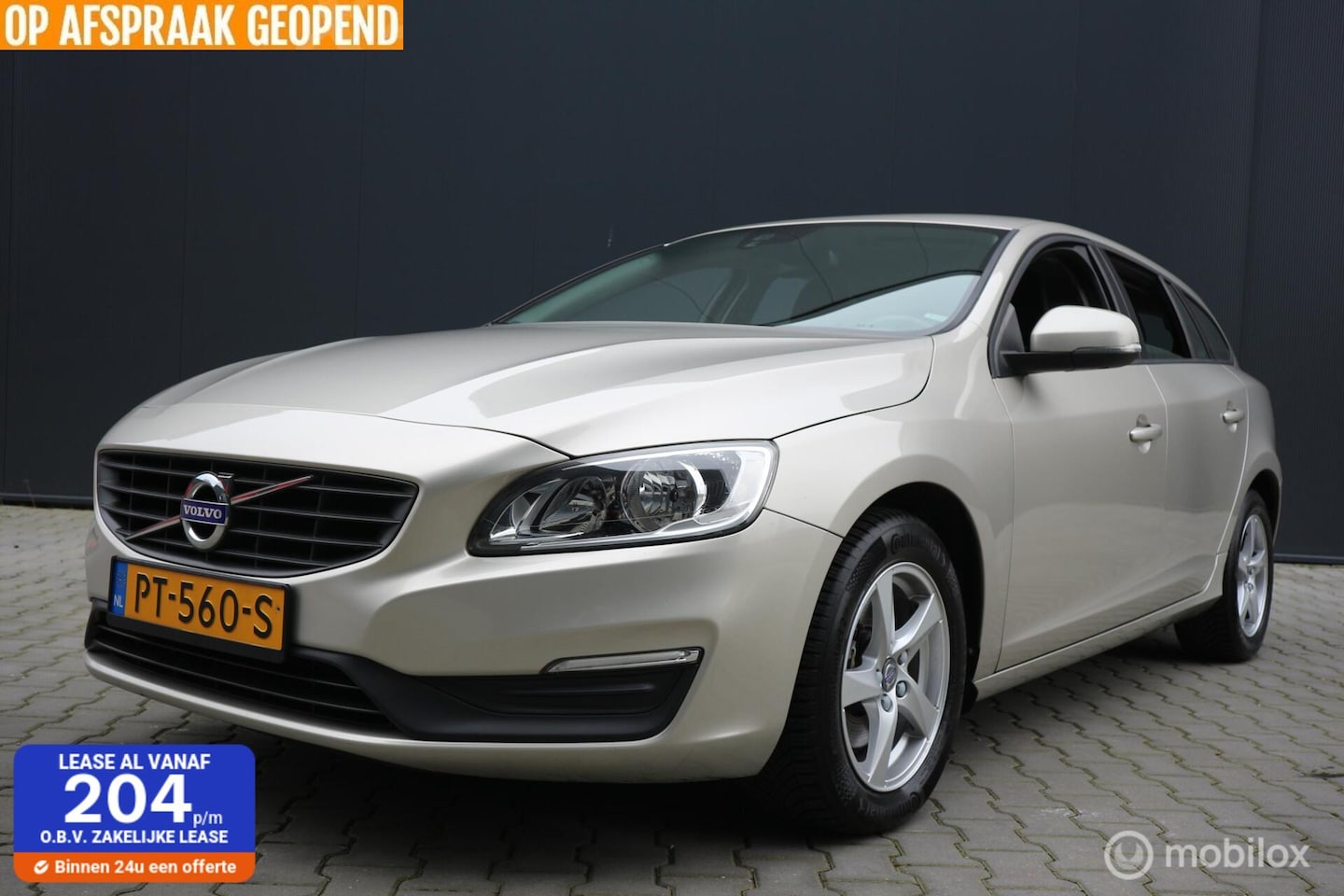 Volvo V60 - 2.0 T3 Polar ECC/NAVIGATIE/PDC/120.835KM!!/NAP - AutoWereld.nl