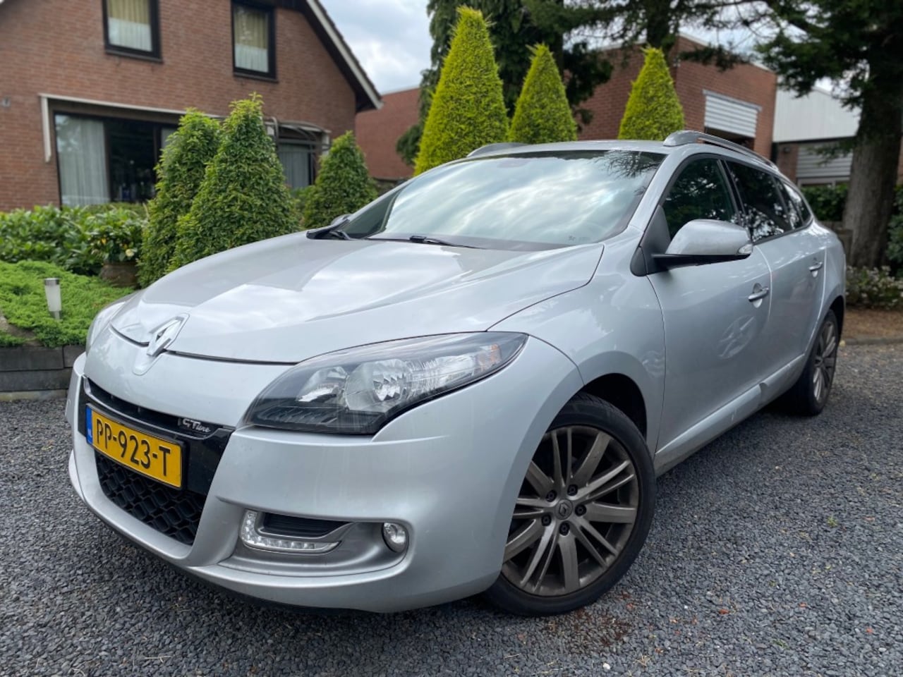 Renault Mégane - 1.2 TCE GT-LINE BOSE SLECHTS 146000 KM!!! - AutoWereld.nl