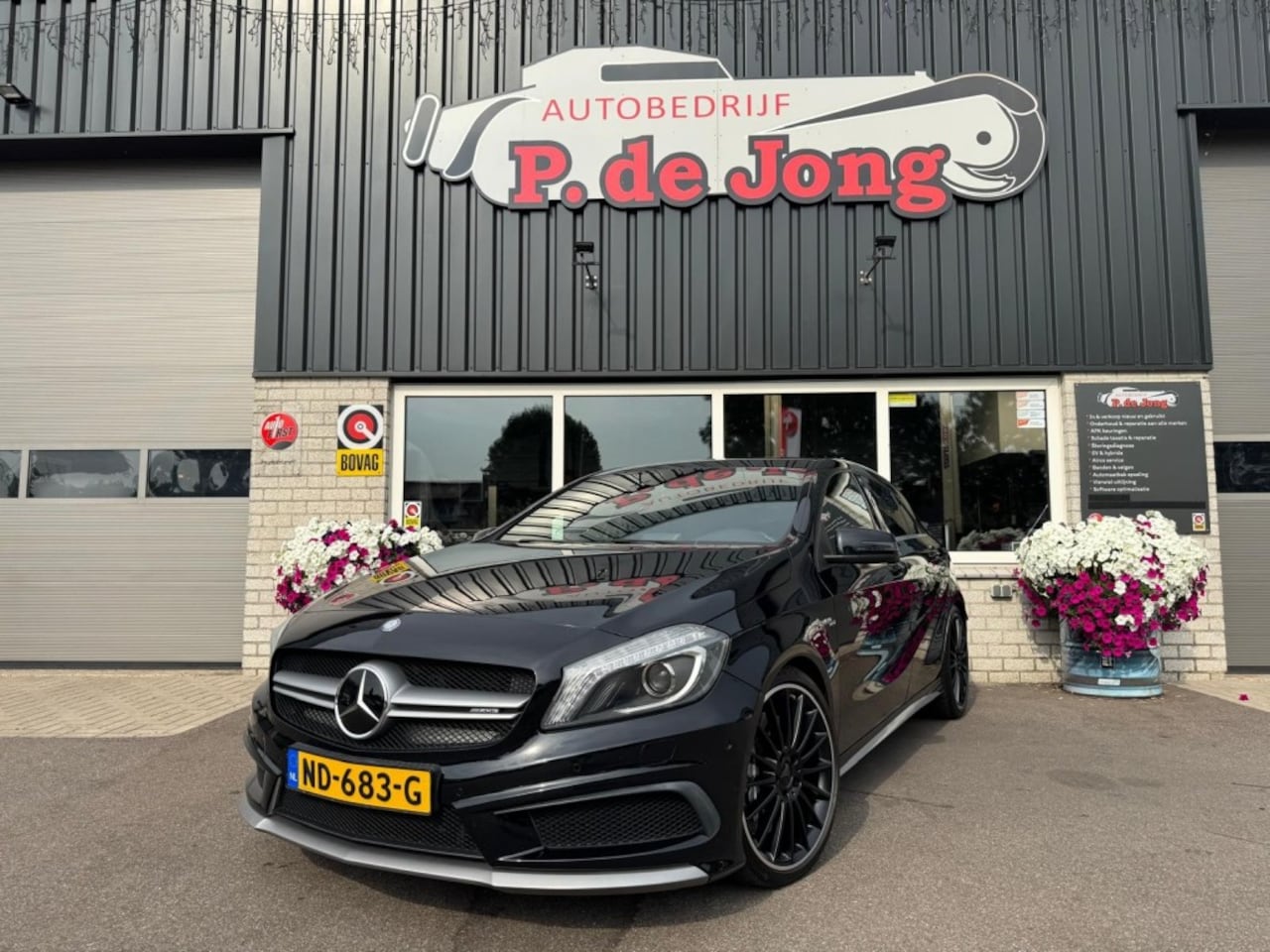 Mercedes-Benz A-klasse - A45 AMG 4MATIC 361PK Camera diverse facturen aanwezig - AutoWereld.nl