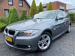 BMW 3-serie - 318I Aut. High Executive Navigatie Trekhaak PDC keurig onderhouden