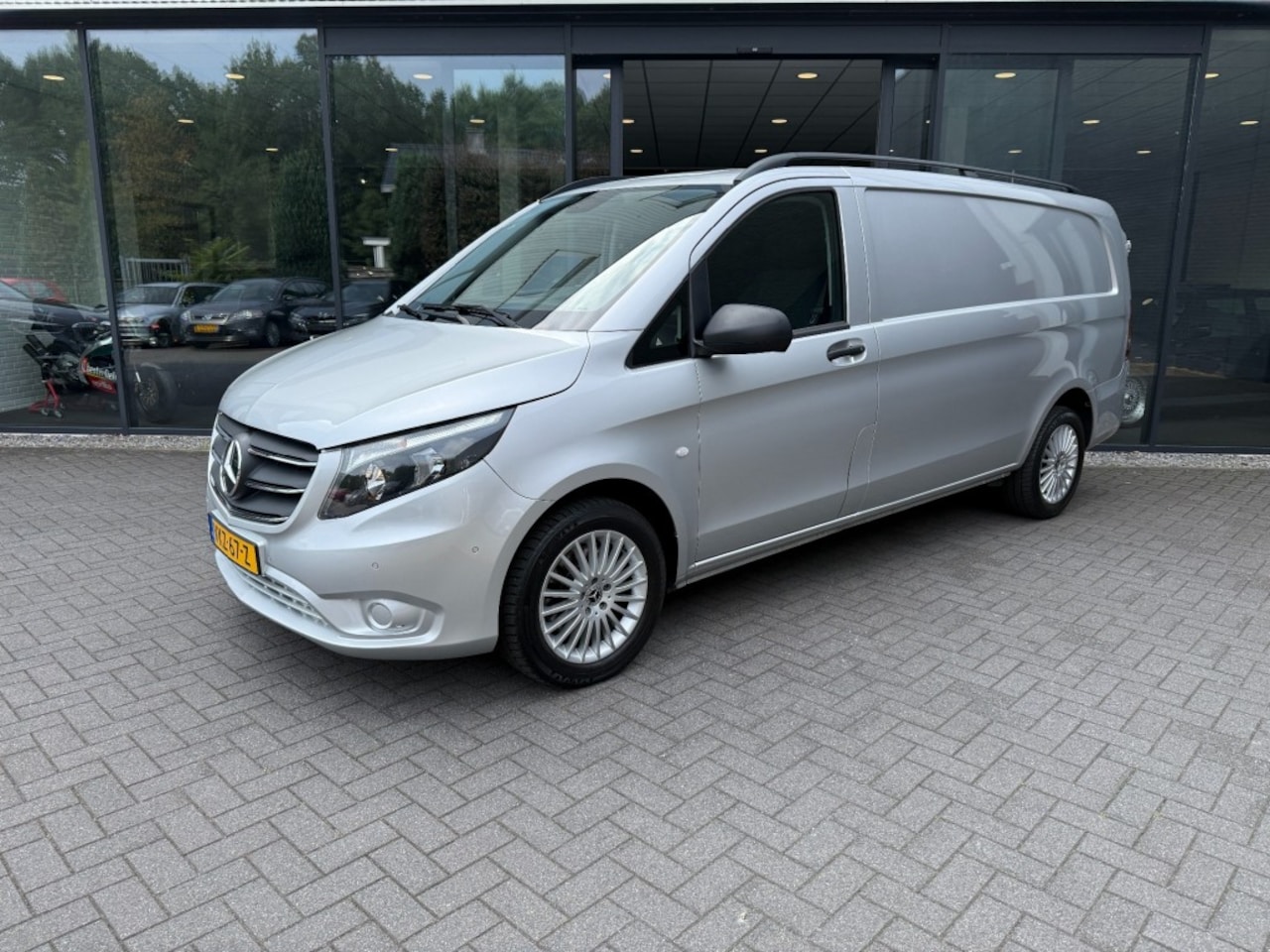 Mercedes-Benz Vito - 114 CDI 136pk Aut Extra Lang, Navi,Climate,Cruise,Camera,Pdc - AutoWereld.nl
