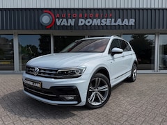Volkswagen Tiguan - 1.4 TSI Join ACT Highline Business R - Trekhaak Pano Camera Carplay