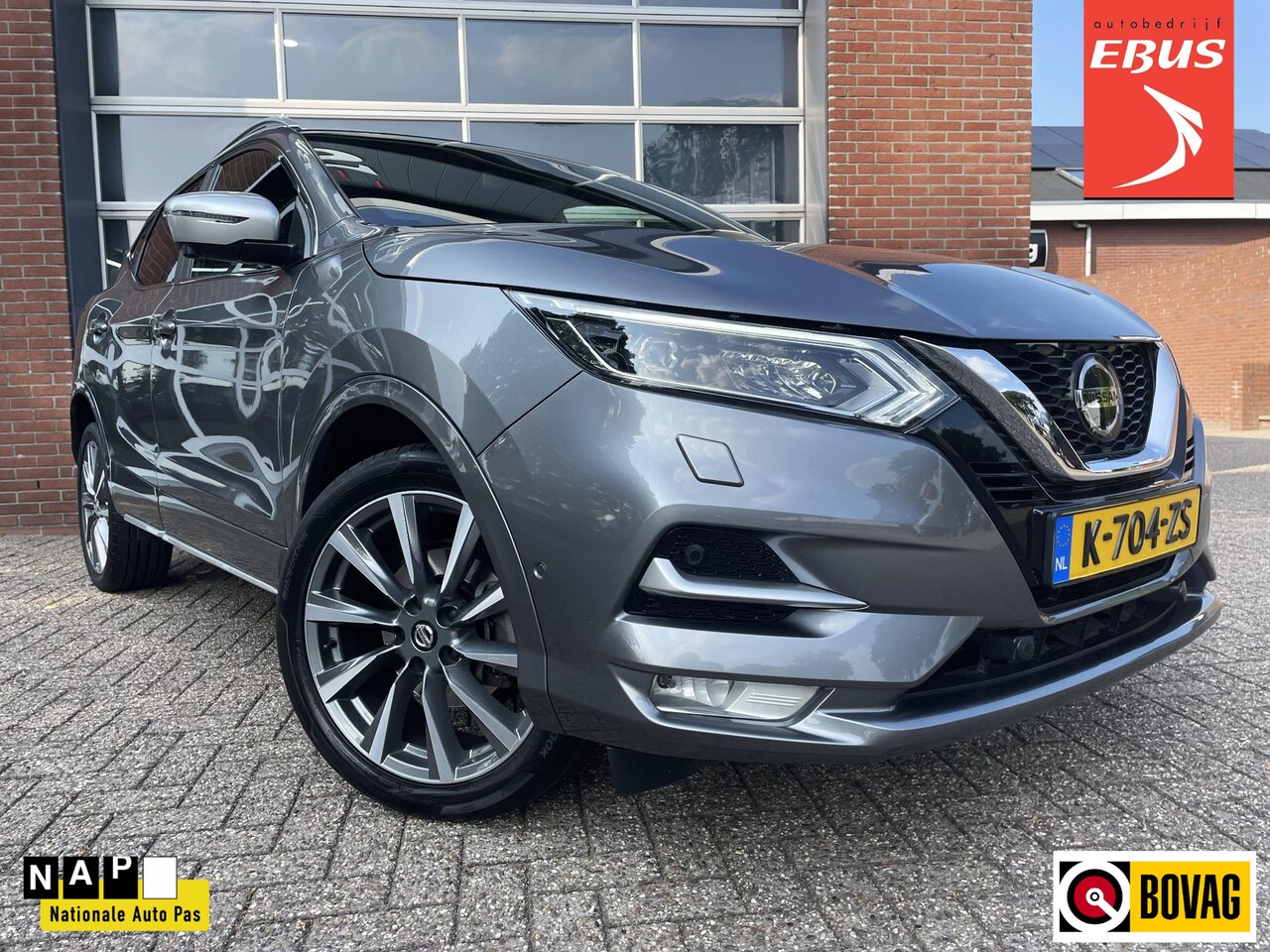 Nissan Qashqai - 1.3 DIG-T Tekna + - AutoWereld.nl