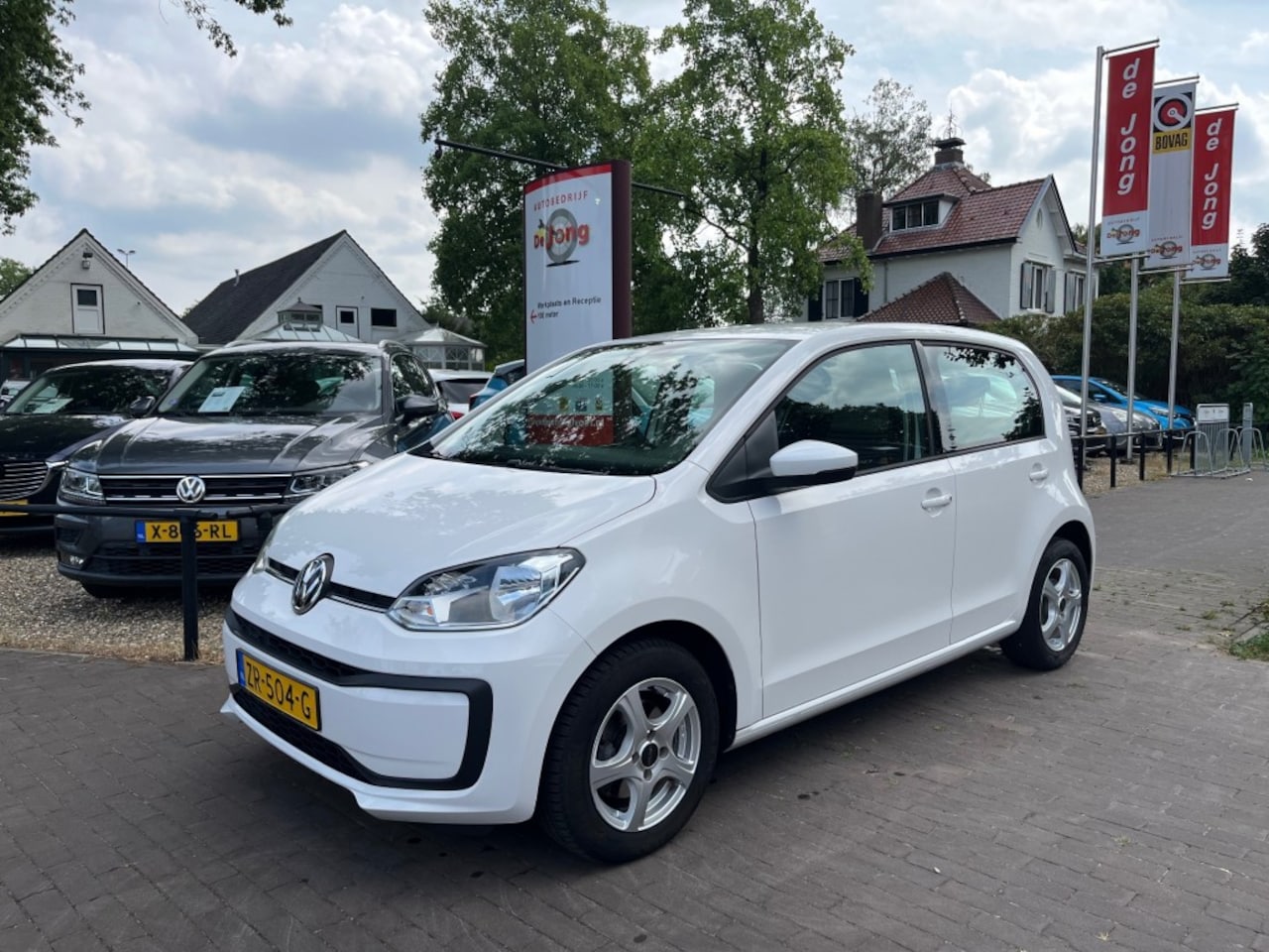 Volkswagen Up! - 1.0 BMT MOVE UP! / AIRCO / DAB RADIO-BLEUTOOTH / ELEK. RAMEN / 14'' LM-VELGEN - AutoWereld.nl