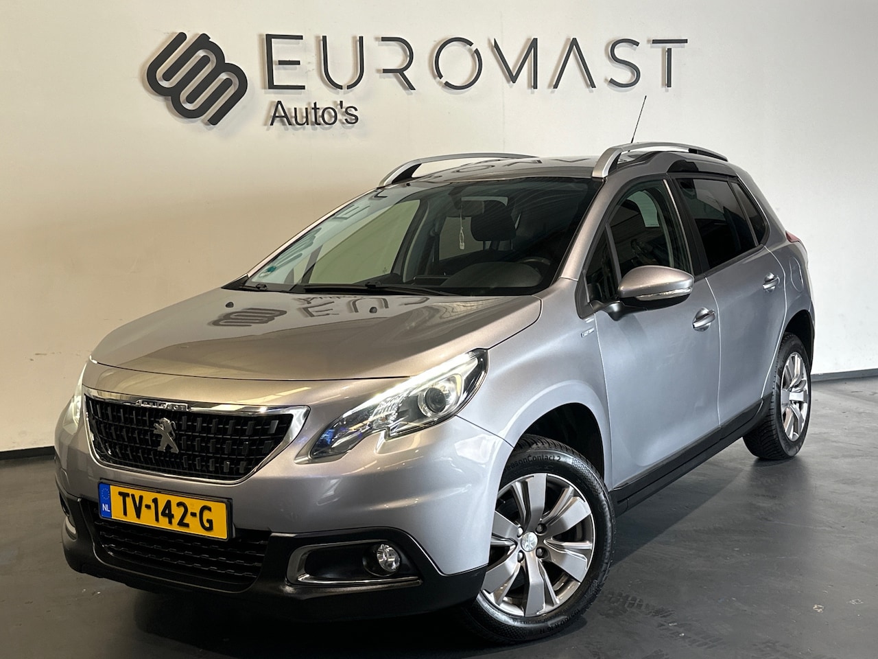 Peugeot 2008 - 1.2 PureTech Active Nieuw Distributieriem | Navigatie | Airco | Nieuw apk - AutoWereld.nl