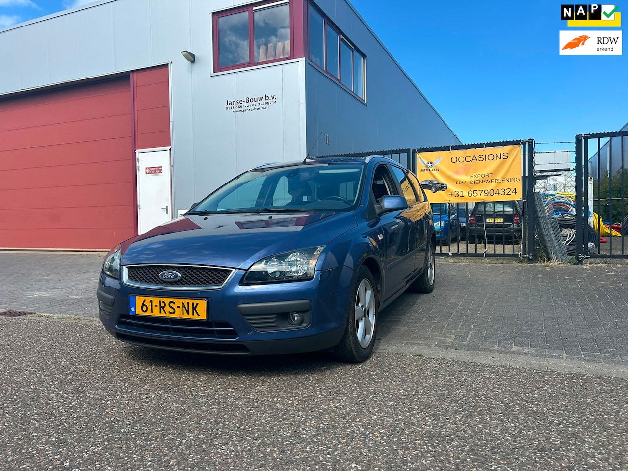 Ford Focus Wagon - 1.6-16V Futura In de opties! APK Vol Jaar - AutoWereld.nl
