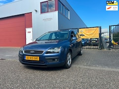 Ford Focus Wagon - 1.6-16V Futura In de opties APK Vol Jaar