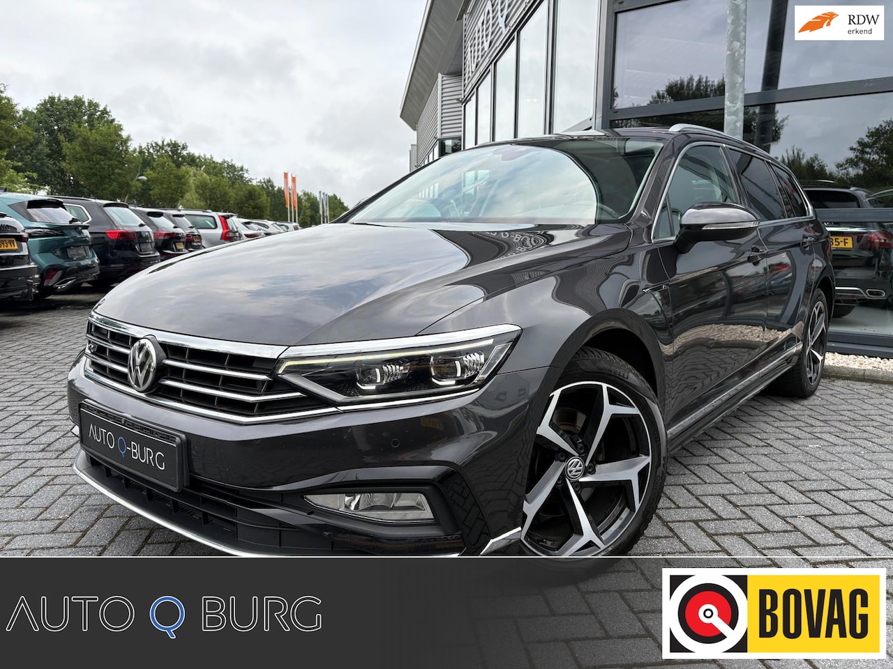 Volkswagen Passat Variant - 2.0 TSI R-Line Business + | Trekhaak | Stoelverwarming | Adaptive Cruise | Pano | Camera | - AutoWereld.nl