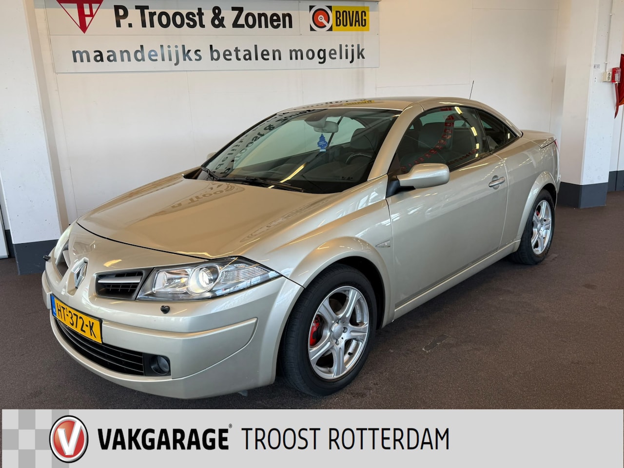 Renault Mégane coupé cabriolet - 2.0-16V Tech Line/ Cruise Control/ Climate Control/ Stoelverwarming/ Keyless Entry/ Parkee - AutoWereld.nl