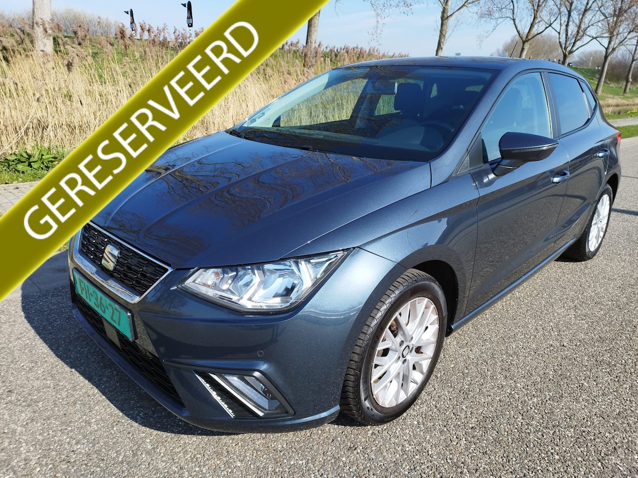 SEAT Ibiza - 1.0 TSI Excellence ** NAVI ** Carplay ** Bluetooth ** CAMERA ** - AutoWereld.nl