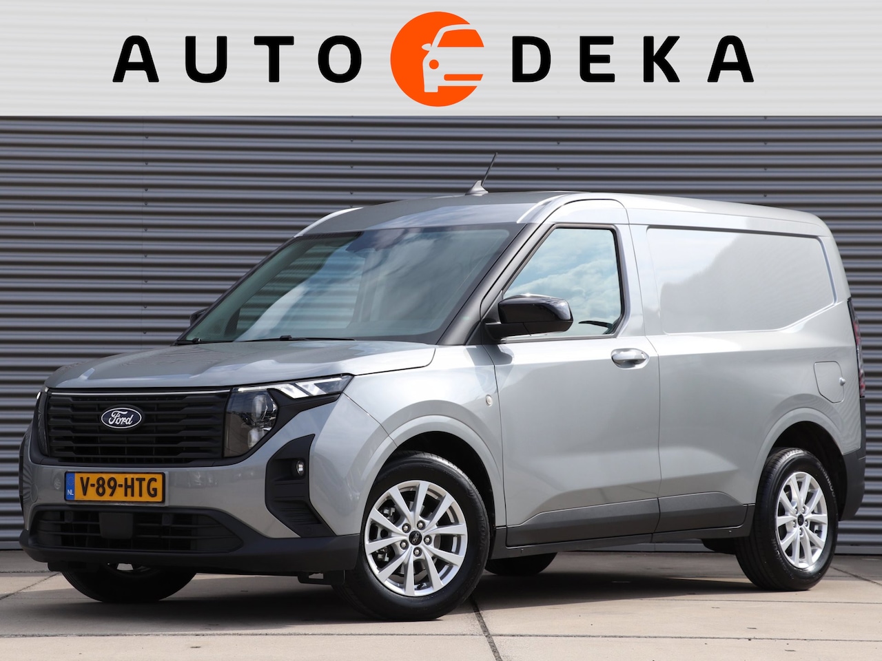 Ford Transit Courier - 1.0 EcoBoost Limited Automaat *Navigatie*Klimaatreg.* - AutoWereld.nl