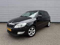Skoda Fabia - 1.2 TSI Tour NAP Airco Cruise Trekhaak 15" lichtmetaal