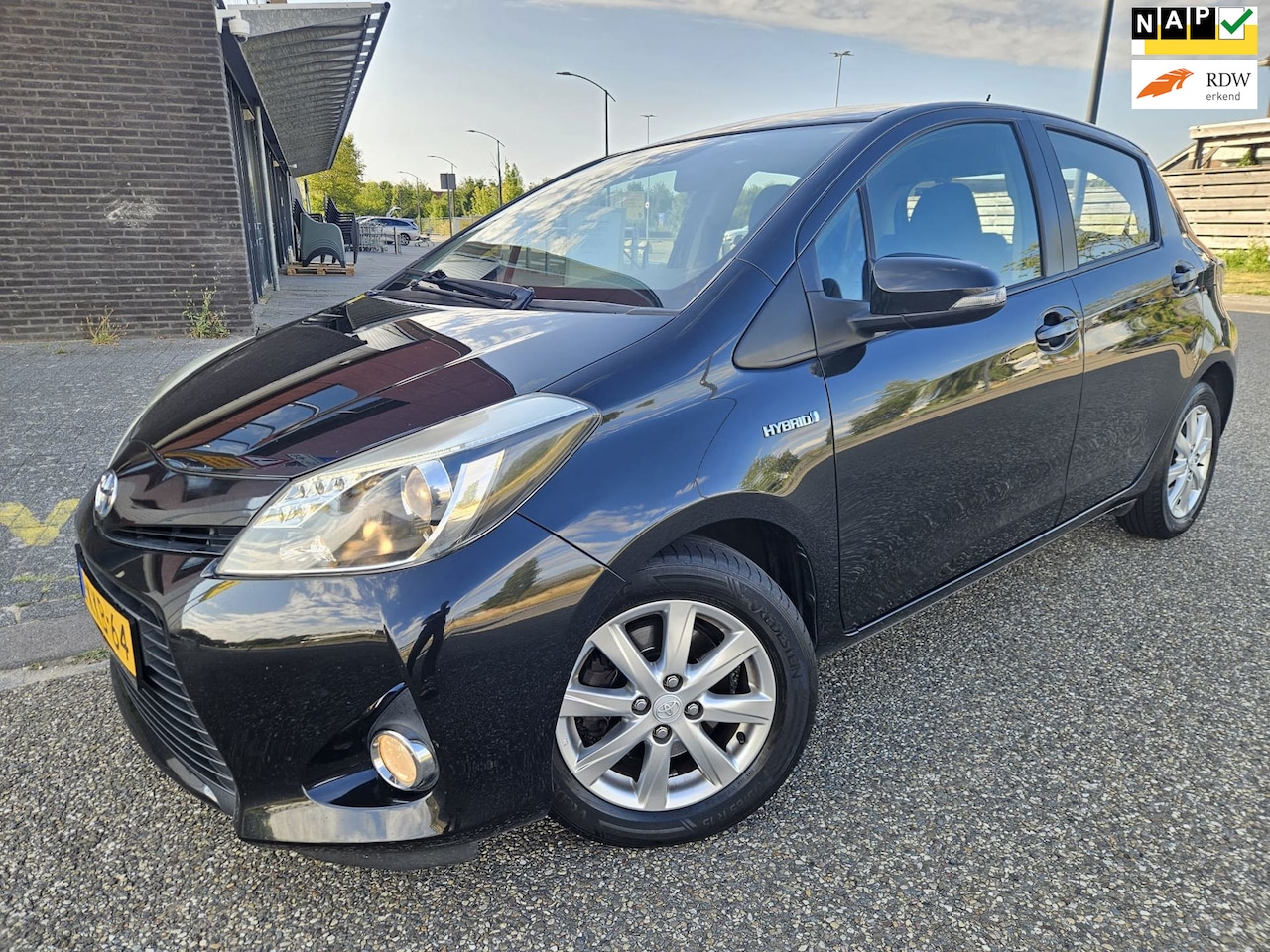 Toyota Yaris - 1.5 Full Hybrid Aspiration GARANTIE - AutoWereld.nl