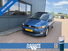 Volkswagen Touran - 1.5 TSi 150pk DSG Comfortline 7-persoons SCHUIFDAK/LEDER/CAMERA/NAVI/ADAPT.CRUISE/WINTERPA