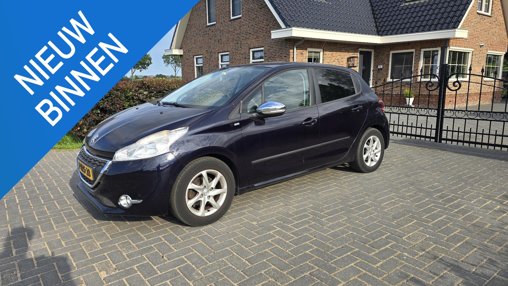 Peugeot 208 - 1.2 VTi Style LET OP!! staat op Locatie in EMST!! - AutoWereld.nl