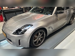 Nissan 350Z - 3.5 V6