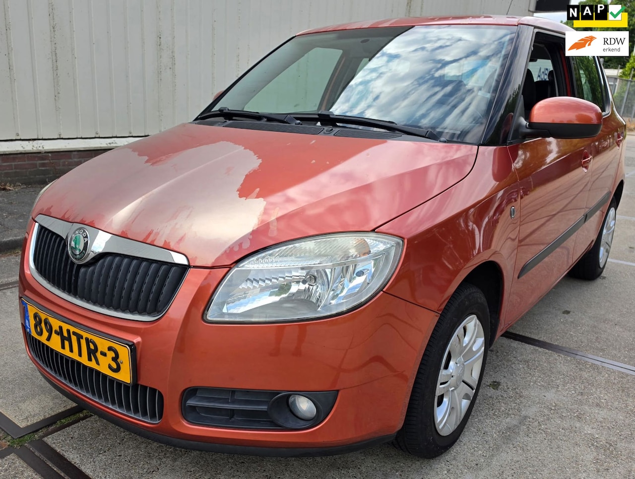 Skoda Fabia - 1.4-16V Ambition **Speciale uitvoering** - AutoWereld.nl