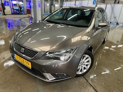 SEAT Leon ST - MET NIEUW DIST RIEM, NAVIGATIE, CRUISE CONT & AIRCO