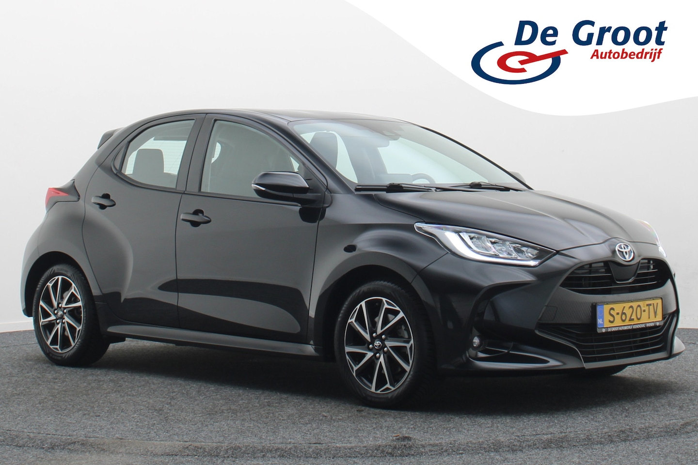 Toyota Yaris - 1.5 Hybrid Dynamic Climate, ACC, Camera, Apple Carplay, DAB, LED, Elektrisch Pakket, 16'' - AutoWereld.nl