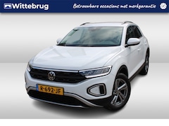 Volkswagen T-Roc - 1.0 TSI 110pk Life 75 Edition / Navigatie by APP / Virtual cockpit / Camera / Park Assist