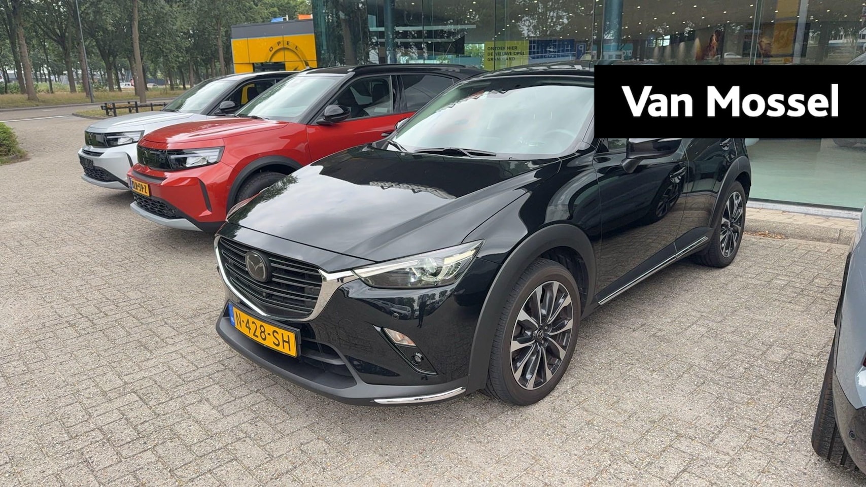 Mazda CX-3 - 2.0 SkyActiv-G 121 Luxury | 360 Camera | Trekhaak | Bose-Audio | - AutoWereld.nl