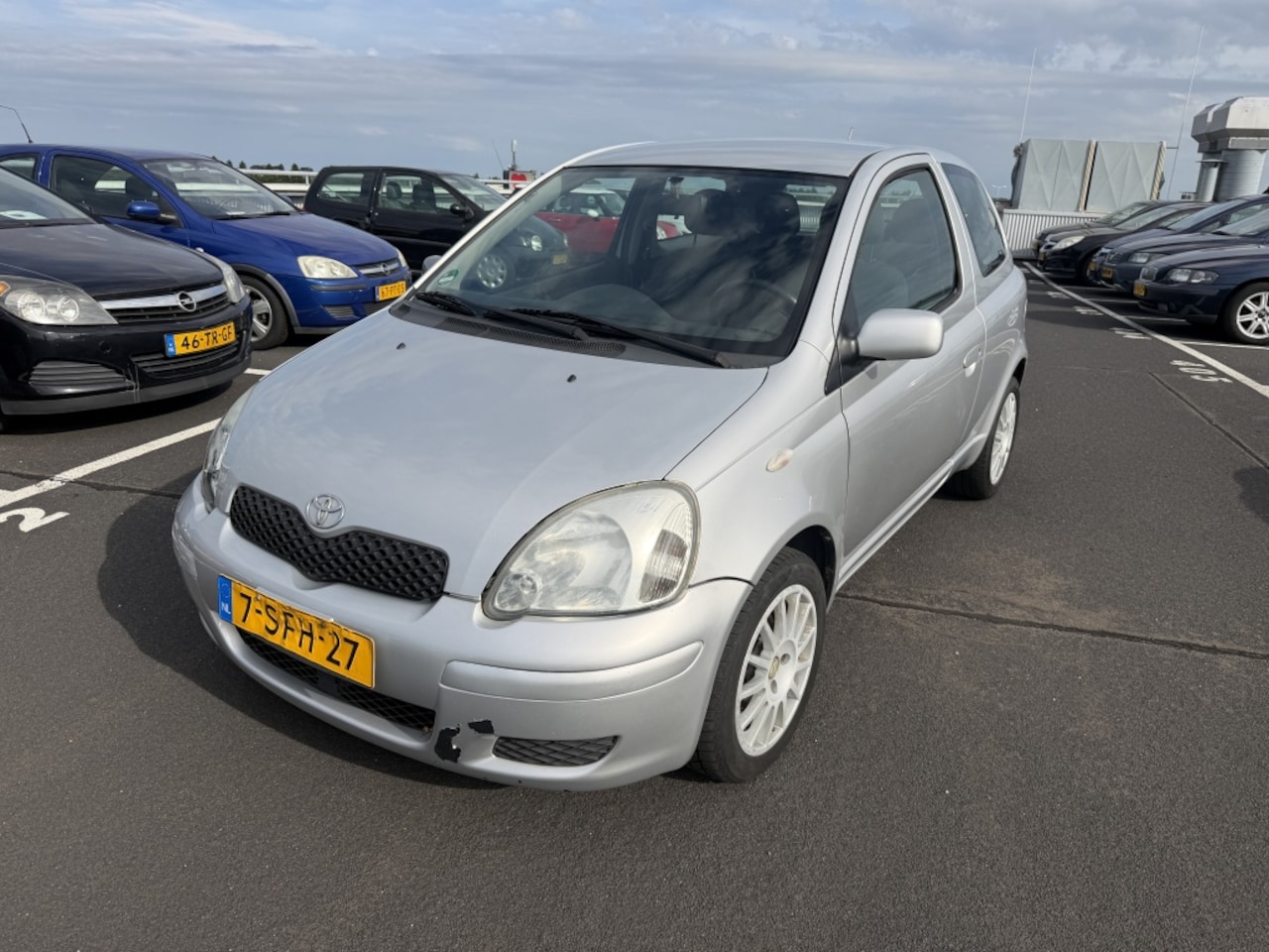 Toyota Yaris - 1.3 VVT-i Sol 1.3 VVT-i Sol - AutoWereld.nl