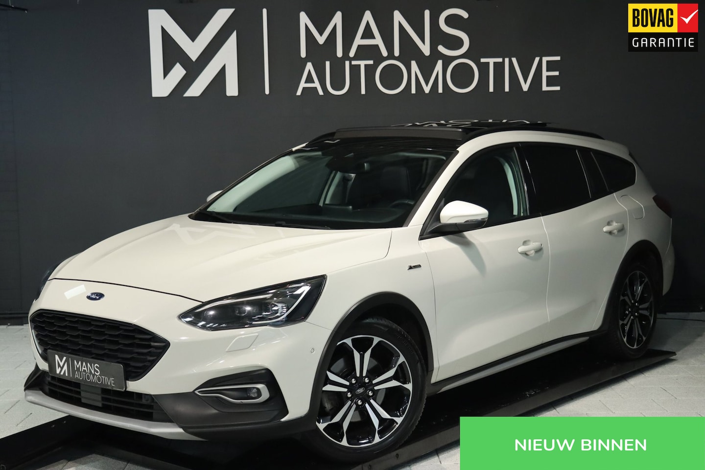 Ford Focus Wagon - 1.5 Active / PANO / HUD / ACC / B&O / KEYLESS / CAMERA / STUUR+STOELVERW - AutoWereld.nl