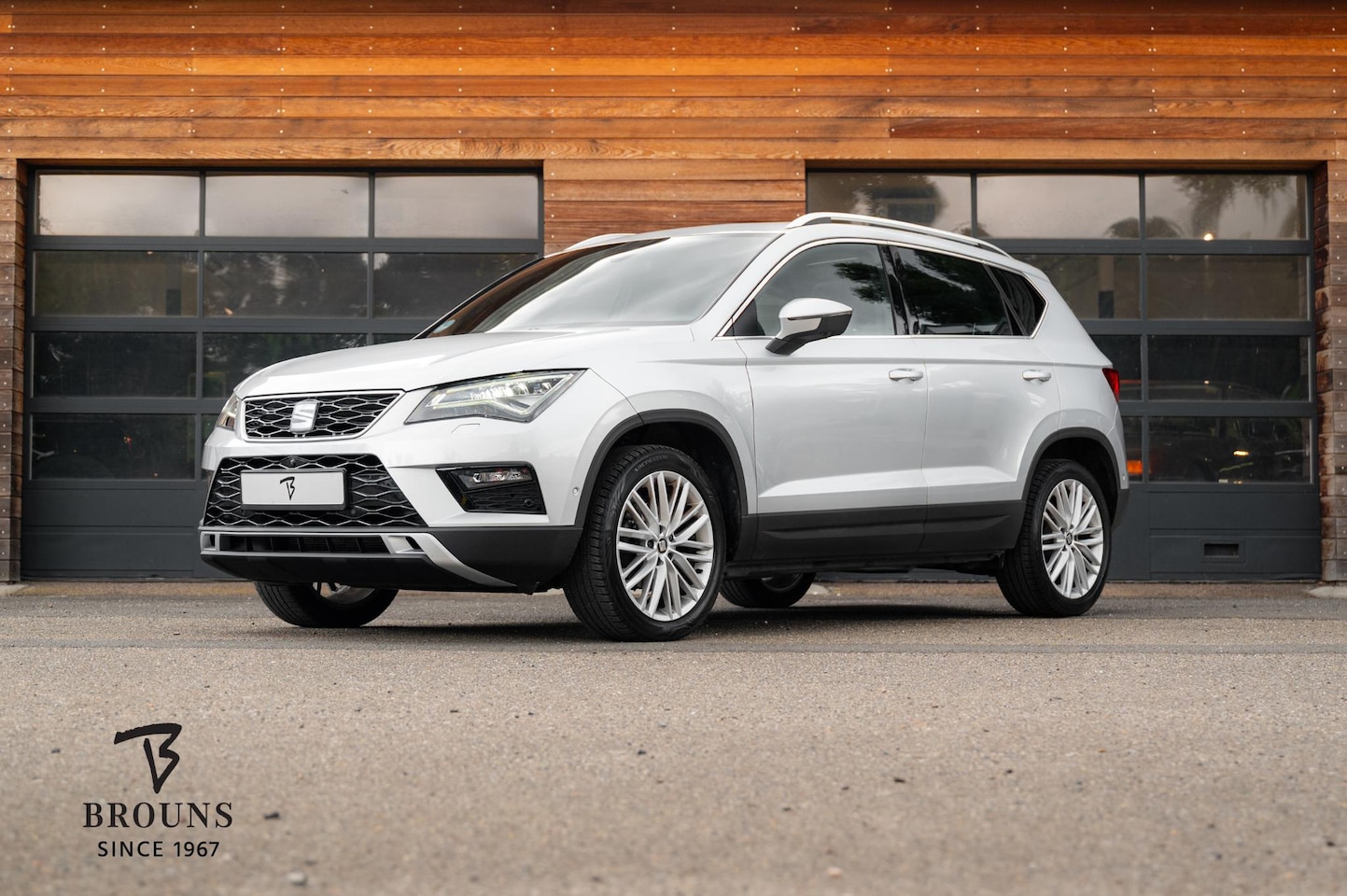SEAT Ateca - 1.5 TSI FR Business Intense |Panorama|Standkachel|Trekh|360gr - AutoWereld.nl