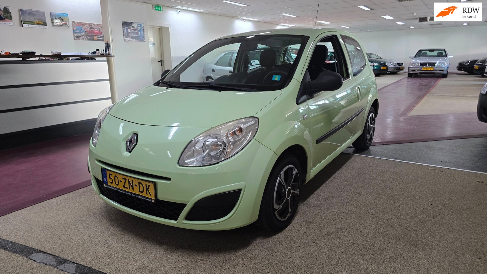 Renault Twingo - 1.2 Authentique 1.2 Authentique nieuwe Apk! - AutoWereld.nl