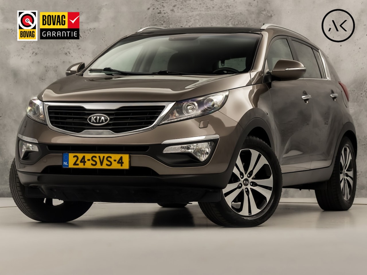 Kia Sportage - 2.0 X-clusive Sport 163Pk (PANORAMADAK, NAVIGATIE, TREKHAAK, KEYLESS, CAMERA, LEDER, SPORT - AutoWereld.nl