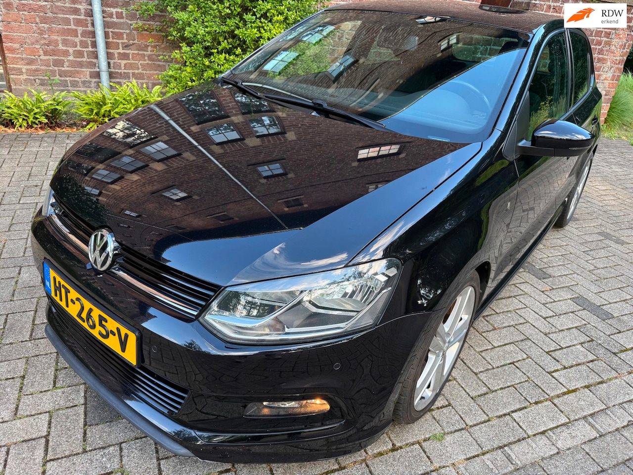 Volkswagen Polo - 1.2 TSI Highline Full R-Line Top Conditie - AutoWereld.nl