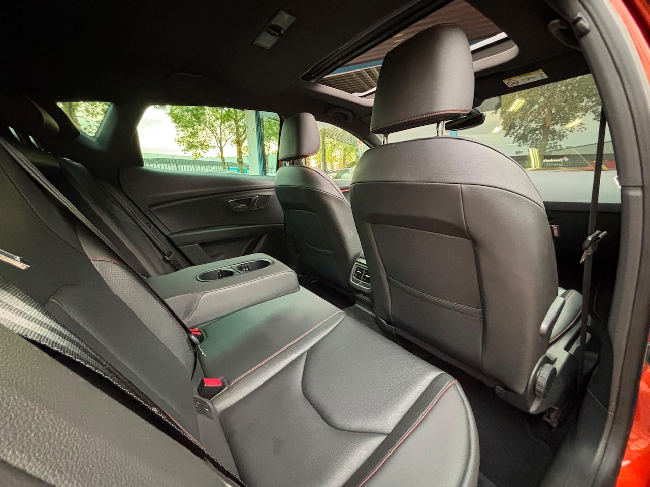 SEAT Leon - 1.4 EcoTSI FR Business Intense|DAB|Beats|Pano|Camera|Leder|Unieke Kleur!