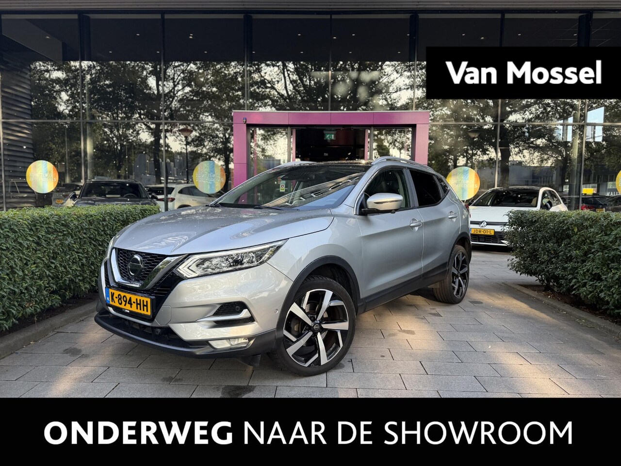 Nissan Qashqai - 1.3 DIG-T Tekna | WORDT VERWACHT | PANORAMADAK | 360 CAMERA | APPLE CARPLAY - ANDROID AUTO - AutoWereld.nl