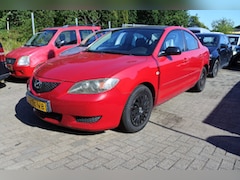 Mazda 3 - 3 1.6 sedan 150 dkm zijschade rechts 2 deuren en stijl