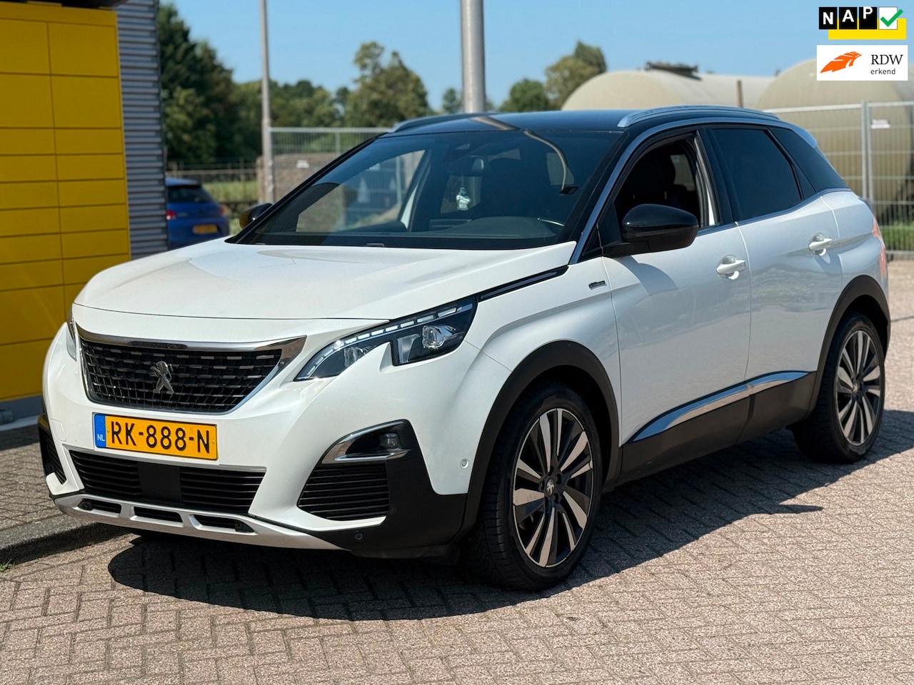 Peugeot 3008 - 1.2 PureTech GT Line Bj 2018 Xenon Led Navi Pdc Camera - AutoWereld.nl