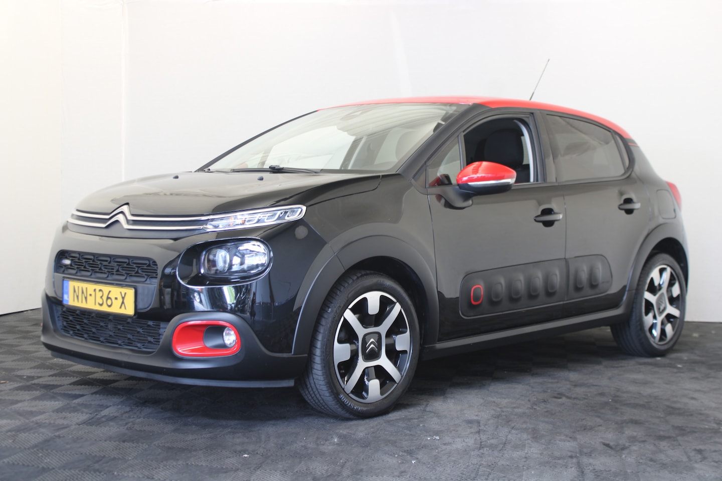 Citroën C3 - 1.2 PureTech S&S Shine |Camera|Navi| - AutoWereld.nl