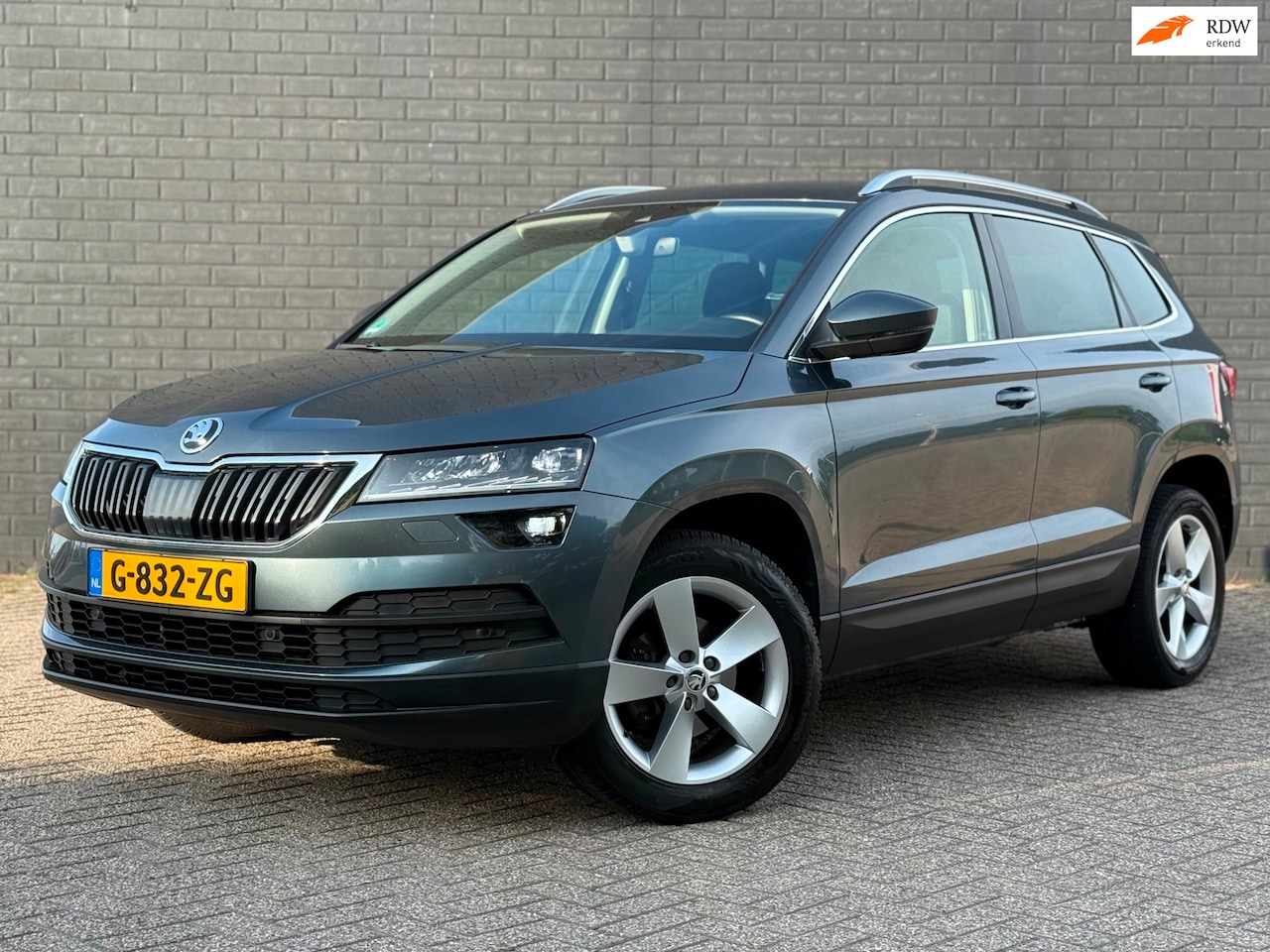 Skoda Karoq - 1.5 TSI ACT AUTOMAAT Business Edition Xenon Virtual dash - AutoWereld.nl