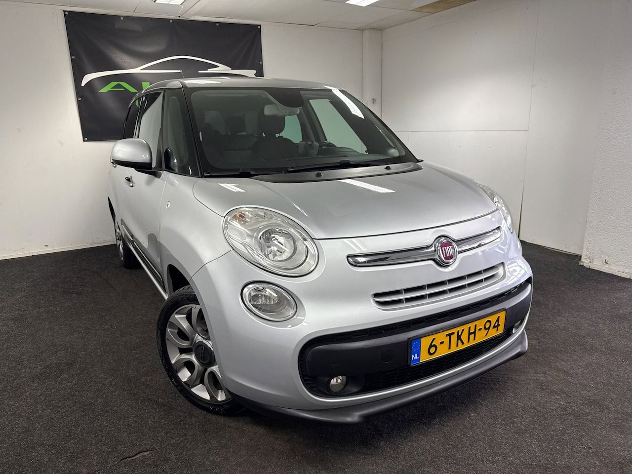 Fiat 500 L Living - 0.9 TwinAir Lounge 7p. - Start Stop - Airco - NAP - APK 2027 - AutoWereld.nl