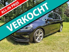 Volkswagen Golf Sportsvan - 1.5 TSI ACT Highline Edition / NW. MODEL / VOLAUTOMAAT / PANORAMADAK / LAGE KM-STAND