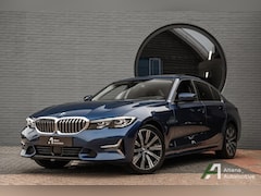 BMW 3-serie - 320i xDrive High Executive Luxury line, trekhaak, schuifdak, driving assistant, parking as