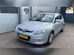 Hyundai i30 - 1.6i Dynamic Automaat 2008-NAP-Airco-APK 2027